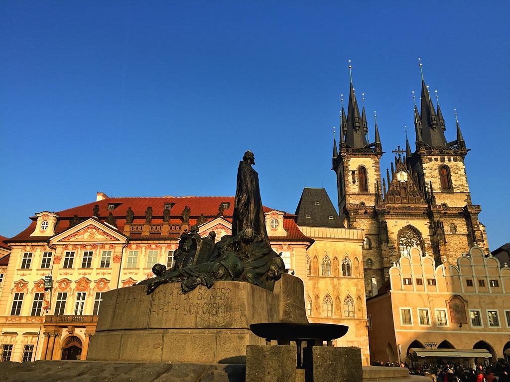 Cozy Flat By The Astronomical Clock Prague Exterior photo