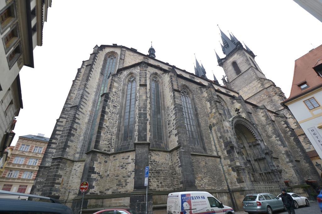 Cozy Flat By The Astronomical Clock Prague Exterior photo
